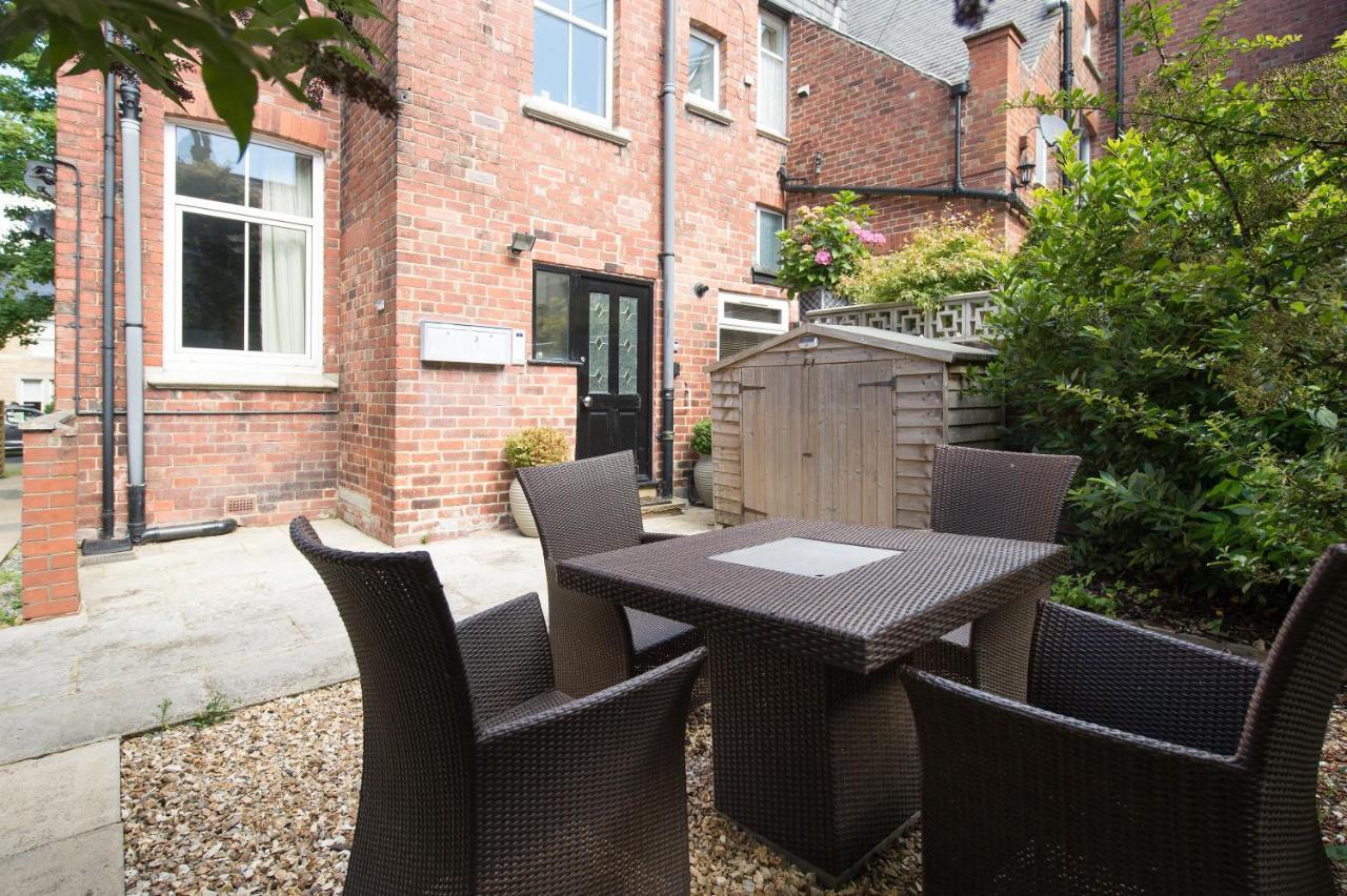Albany House By Harrogate Serviced Apartments Buitenkant foto