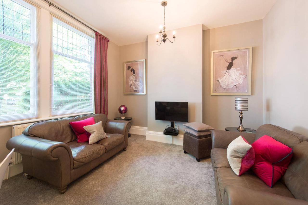 Albany House By Harrogate Serviced Apartments Buitenkant foto