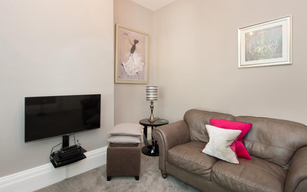 Albany House By Harrogate Serviced Apartments Buitenkant foto