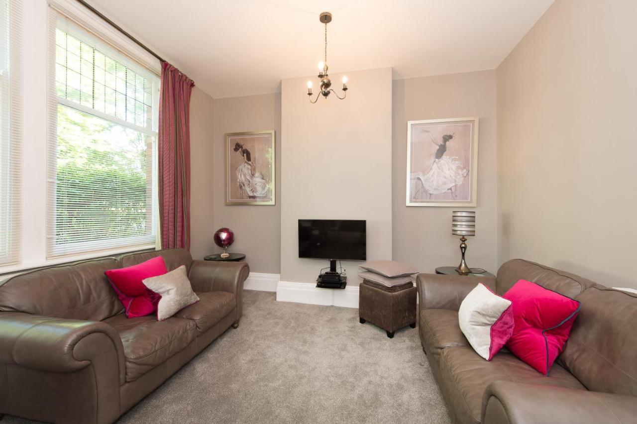 Albany House By Harrogate Serviced Apartments Buitenkant foto